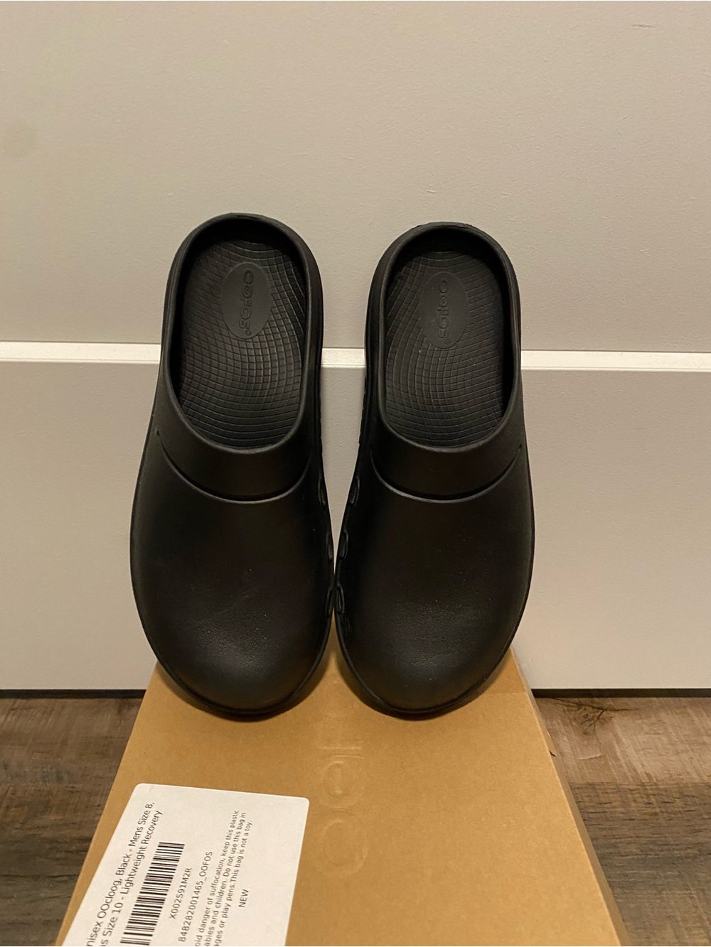 OOFOS size 10 women/8 menBlack Slip-On Recovery Clog - Picture 4 of 8
